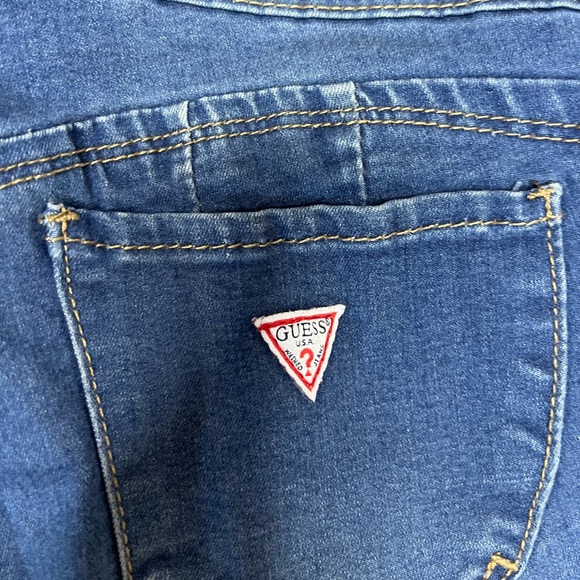 Guess Jean shorts size 4 - Picture 6 of 11